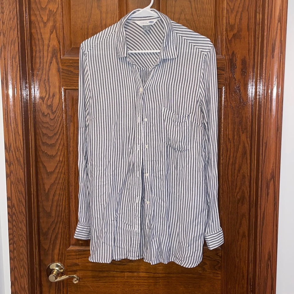 Old Navy Button Up Long Sleeve Blouse